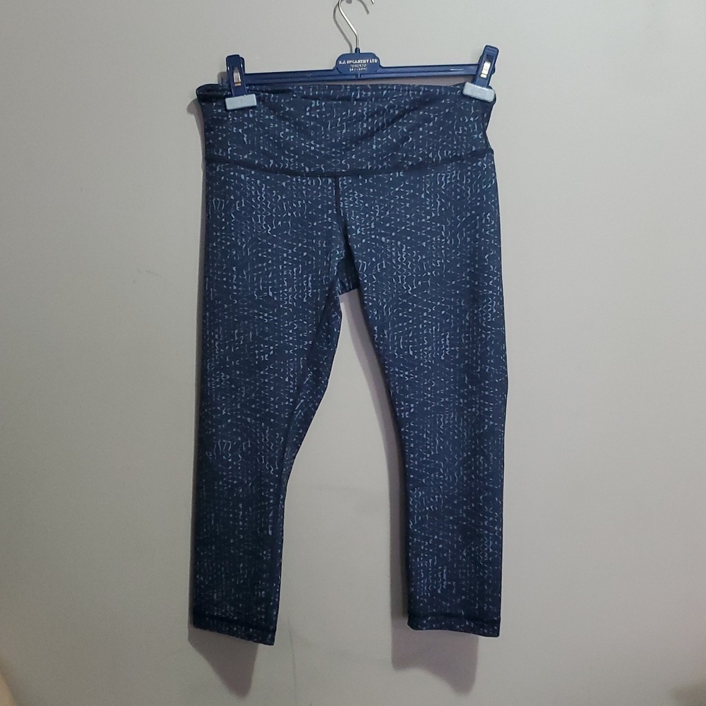 Lululemon true self battleship black crop leggings size 10